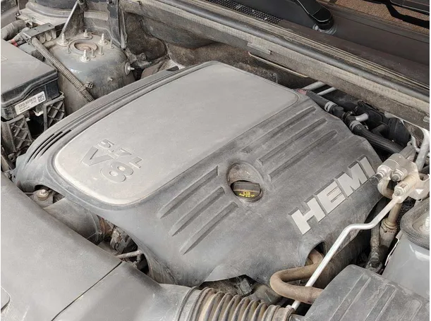 Car image 40