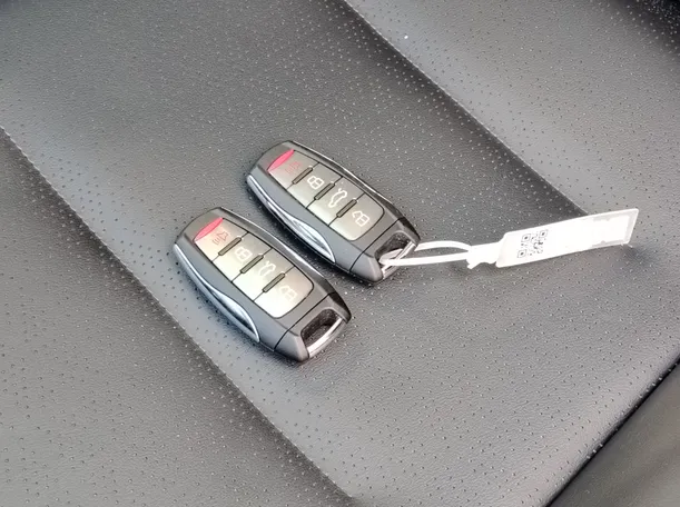 Car image 40