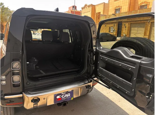 Car image 23