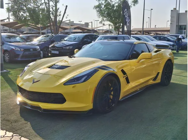 2017 شفروليه كورفيت في الإمارات