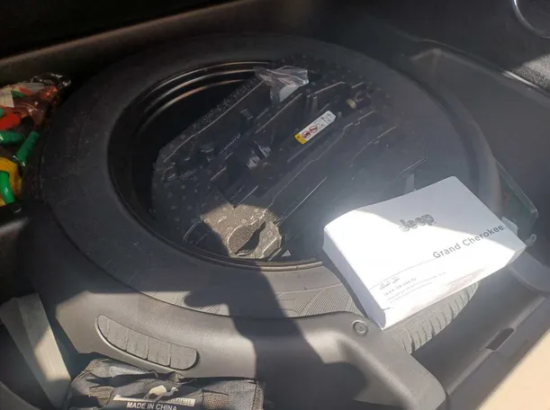 Car image 22