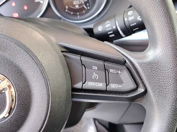 Car image 27