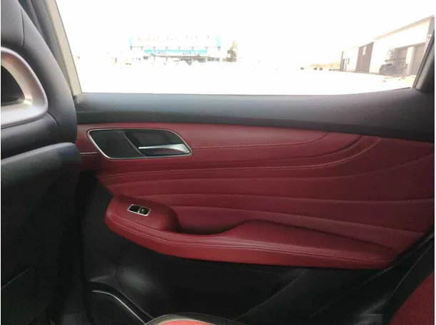 Car image 41