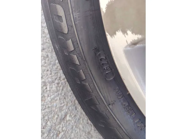 Car image 29
