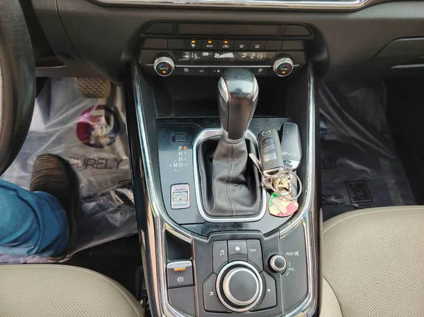 Car image 28