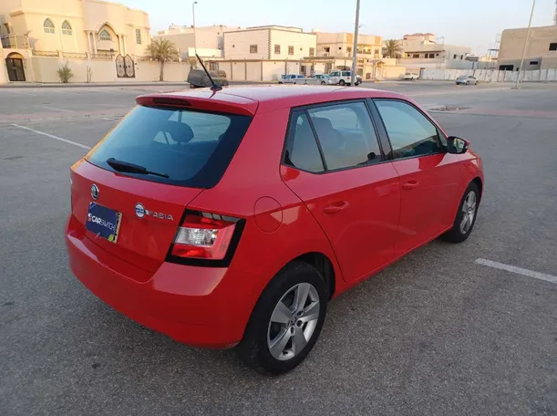 Car image 5