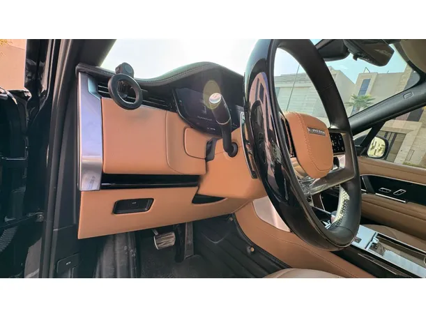 Car image 29