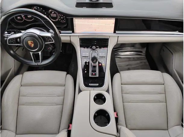 Car image 21