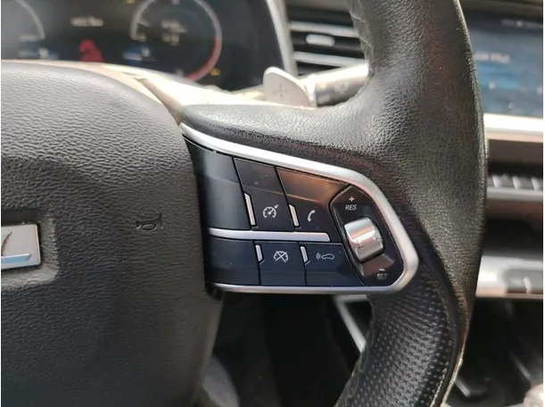 Car image 38