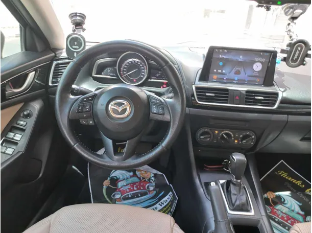 Car image 24
