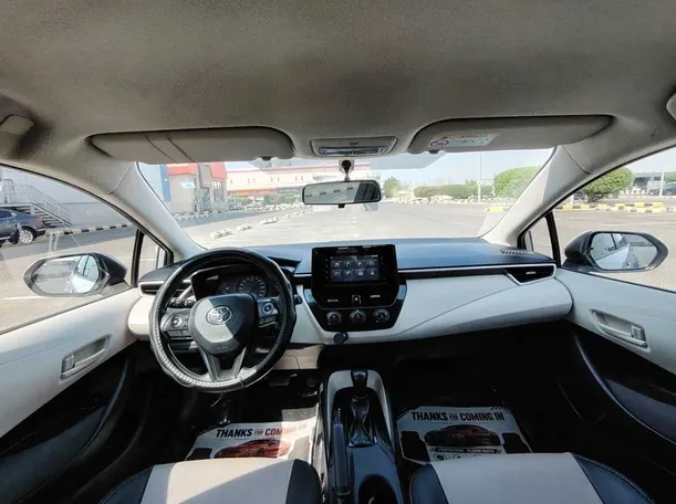 Car image 17