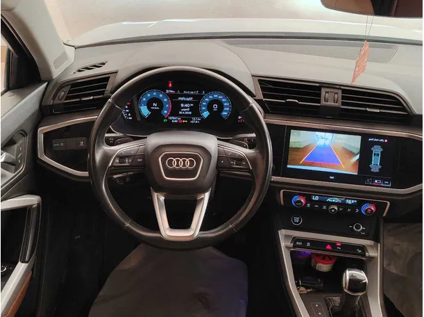 Car image 21