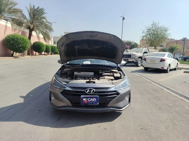 Car image 30