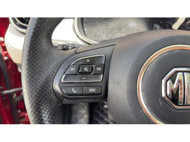 Car image 26