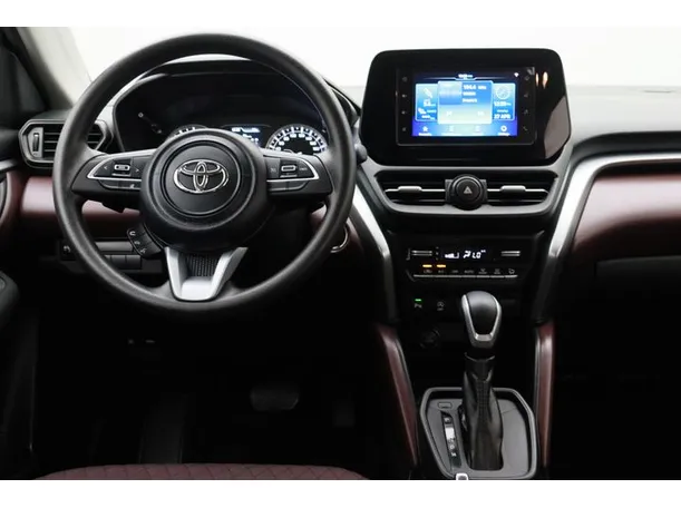 Car image 15
