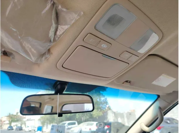 Car image 40