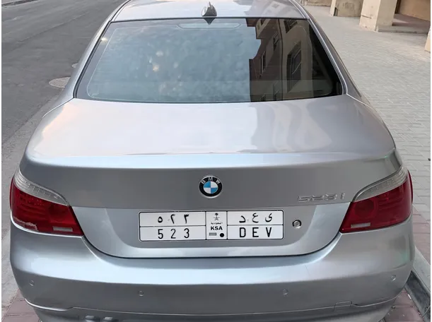 Car image 9
