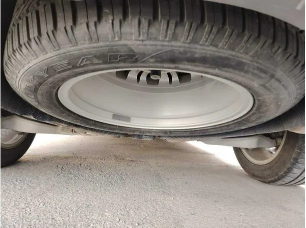 Car image 48