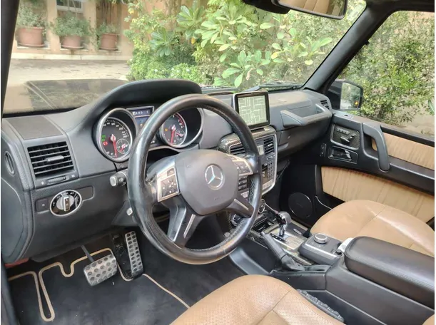 Car image 13