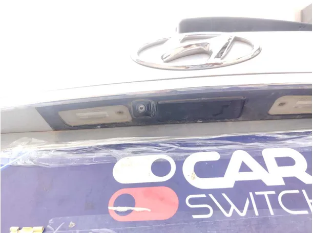 Car image 30