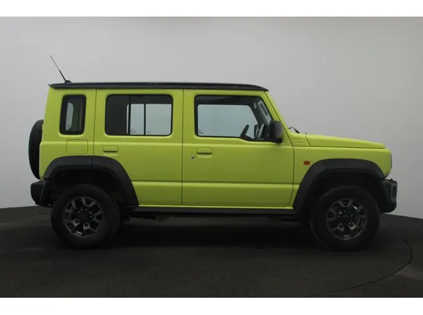 Car image 13