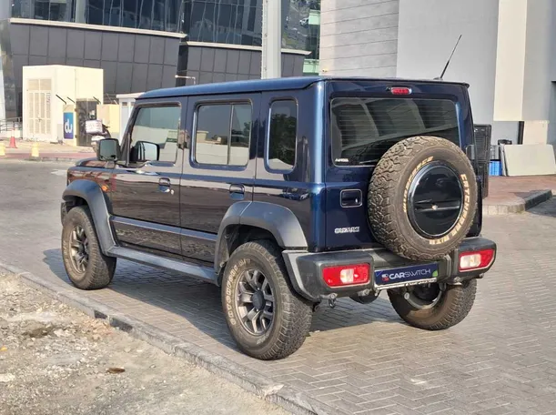 Car image 7