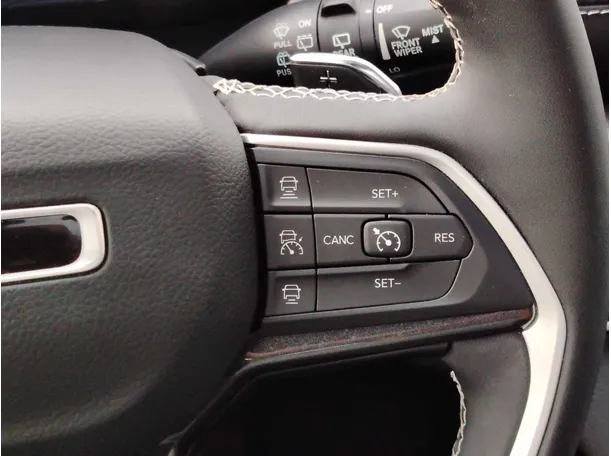 Car image 32