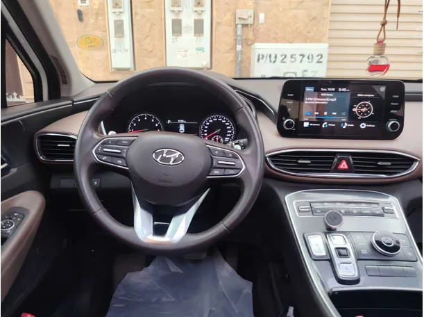 Car image 20