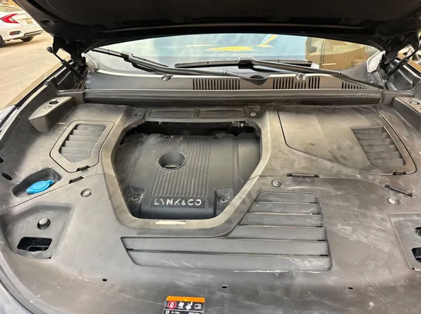 Car image 23
