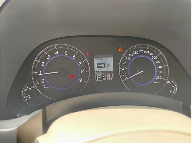 Car image 29