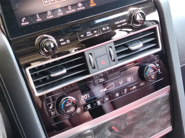 Car image 31