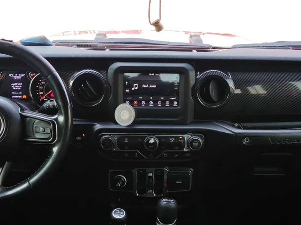 Car image 21