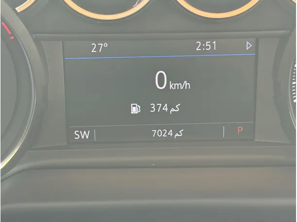Car image 19