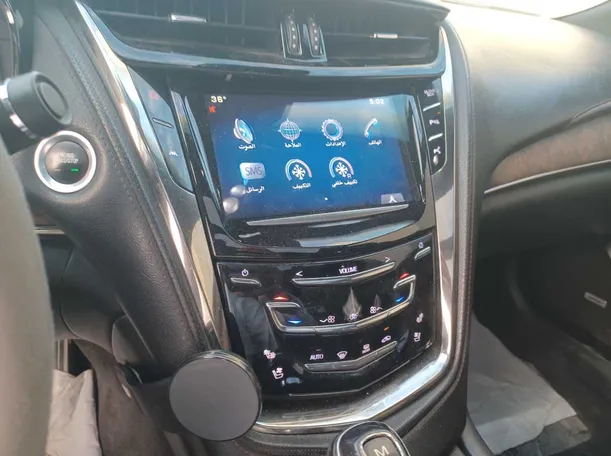 Car image 18