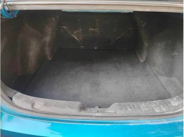 Car image 30
