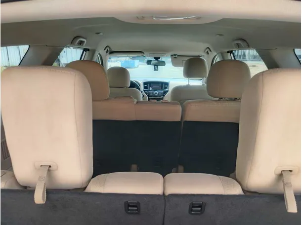 Car image 37