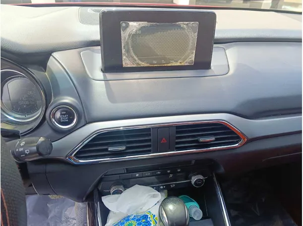 Car image 21