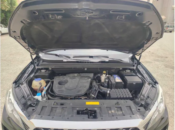 Car image 33