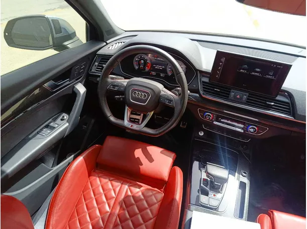 Car image 24