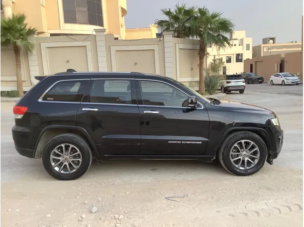 2014 جيب جراند شيروكي في الرياض