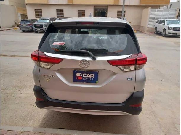 Car image 6