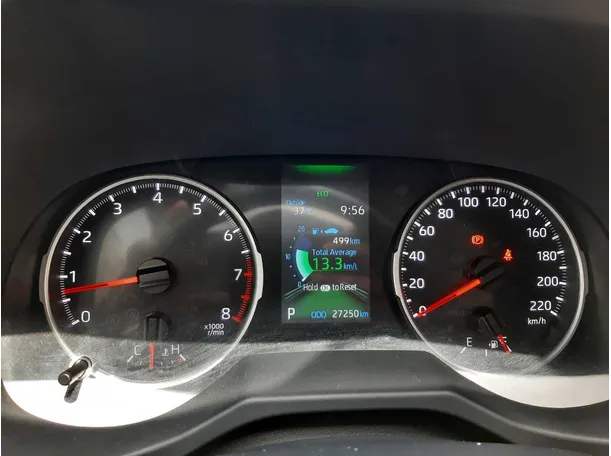Car image 18