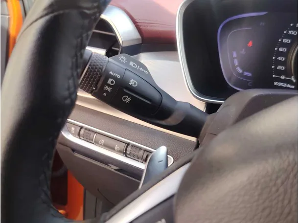 Car image 37