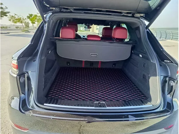 Car image 31