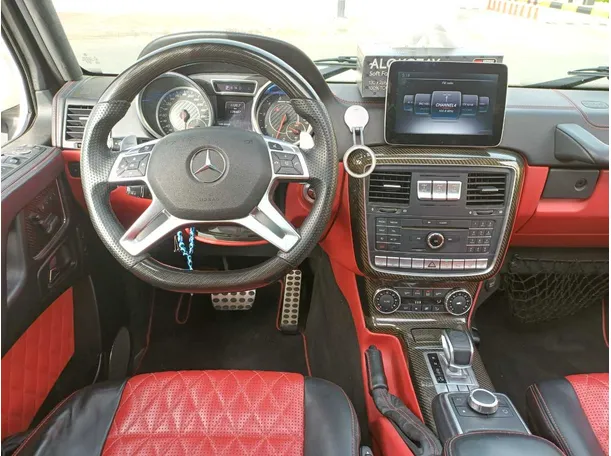 Car image 17