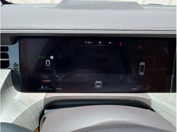 Car image 19