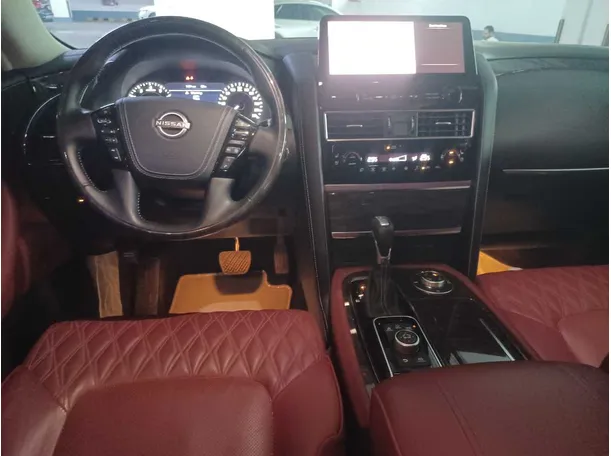 Car image 16