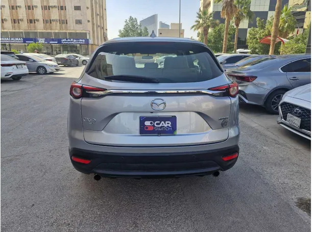 Car image 6