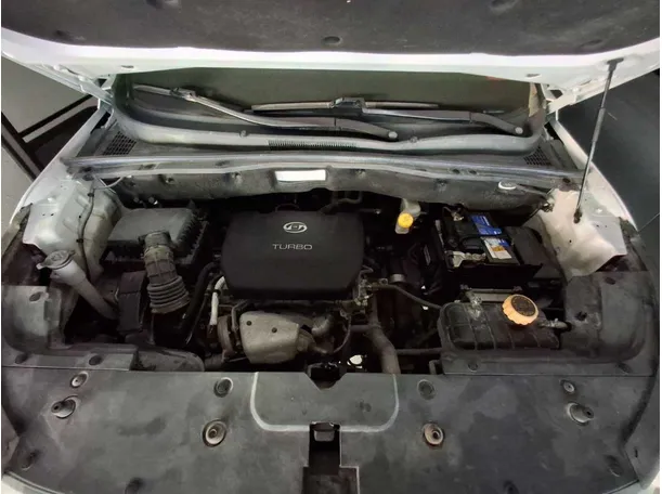 Car image 20