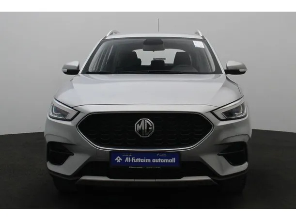 Car image 11